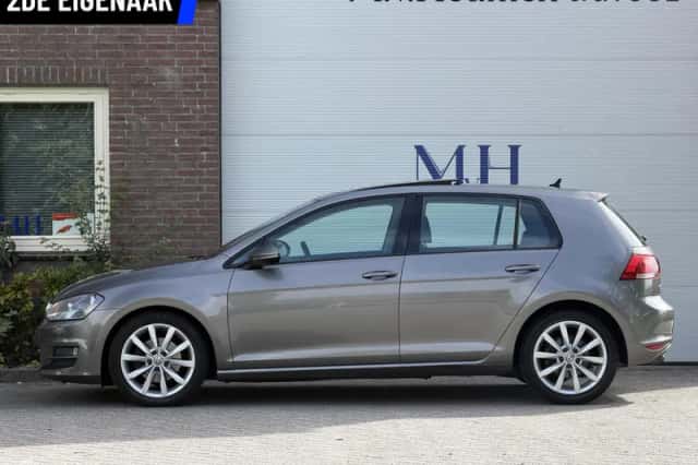 Volkswagen Golf (2013) thumbnail 2