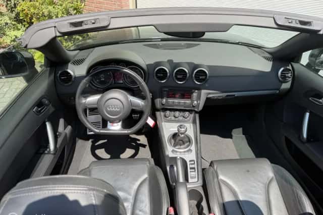Audi TT (2007) thumbnail 4