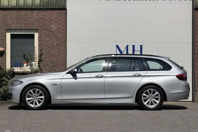 BMW 5-Serie (2015) thumbnail 2