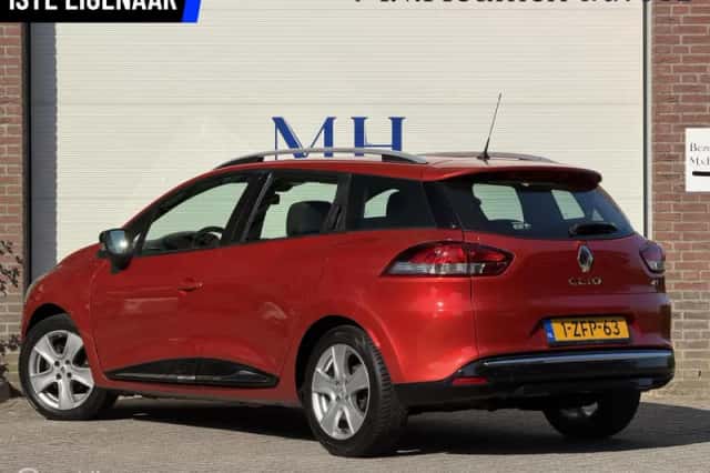 Renault Clio (2015) thumbnail 3