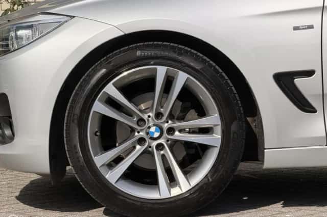 BMW 3-Serie (2013) thumbnail 6