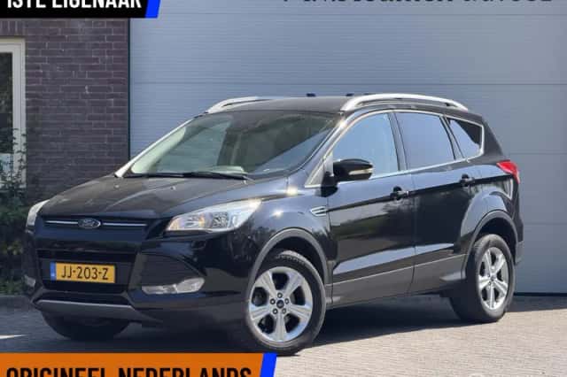 Ford Kuga (2016) thumbnail 1