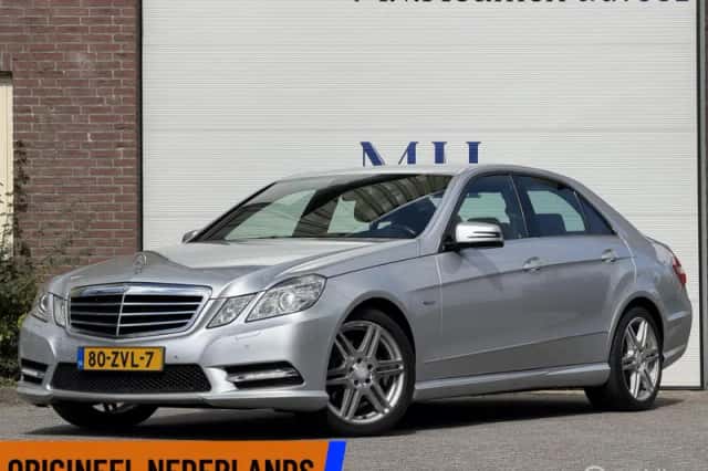 Mercedes-Benz E-Klasse (2013) thumbnail 1