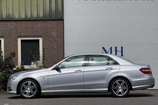 Mercedes-Benz E-Klasse (2013) thumbnail 2