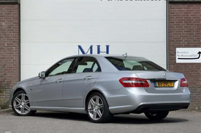 Mercedes-Benz E-Klasse (2013) thumbnail 3