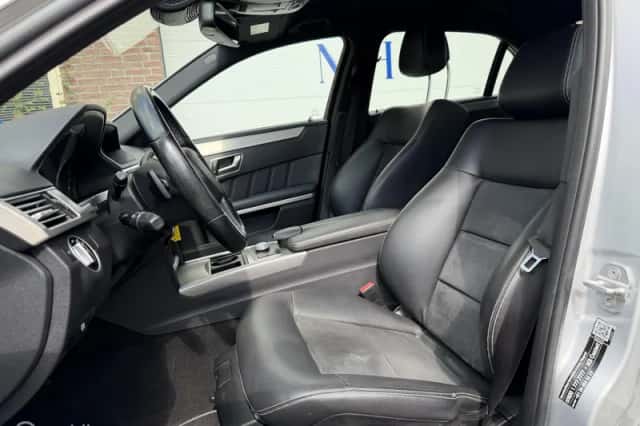 Mercedes-Benz E-Klasse (2013) thumbnail 5
