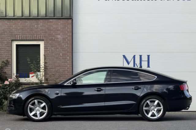 Audi A5 (2014) thumbnail 2