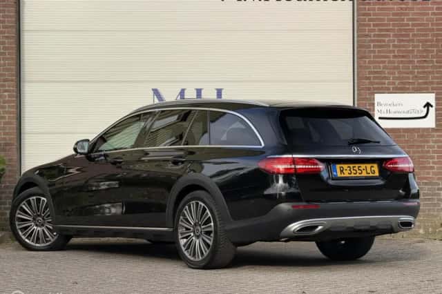 Mercedes-Benz E-Klasse (2017) thumbnail 3