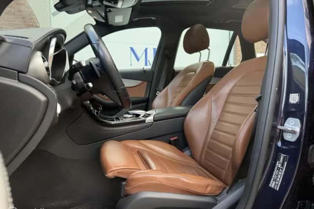 Mercedes-Benz GLC-Klasse (2016) thumbnail 5
