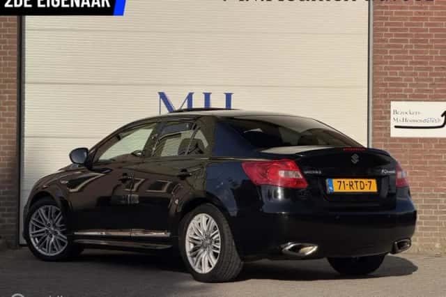 Suzuki Kizashi (2011) thumbnail 3