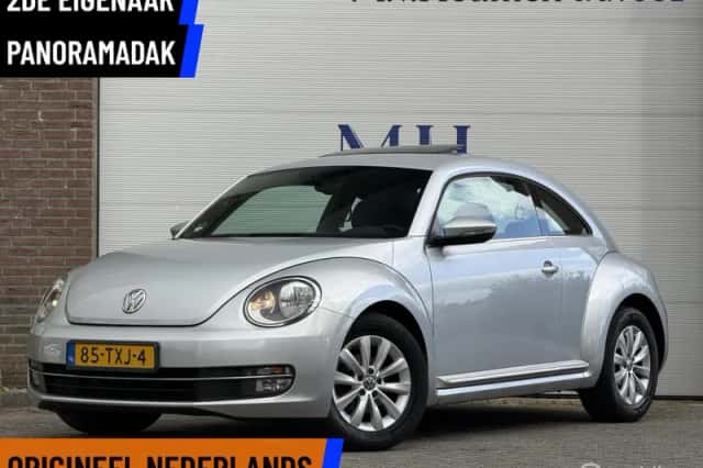 Volkswagen Beetle (2012) thumbnail 1