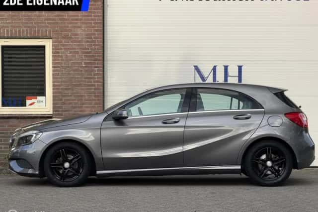 Mercedes-Benz A-Klasse (2014) thumbnail 2