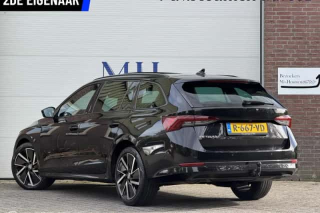 Škoda Octavia (2020) thumbnail 3