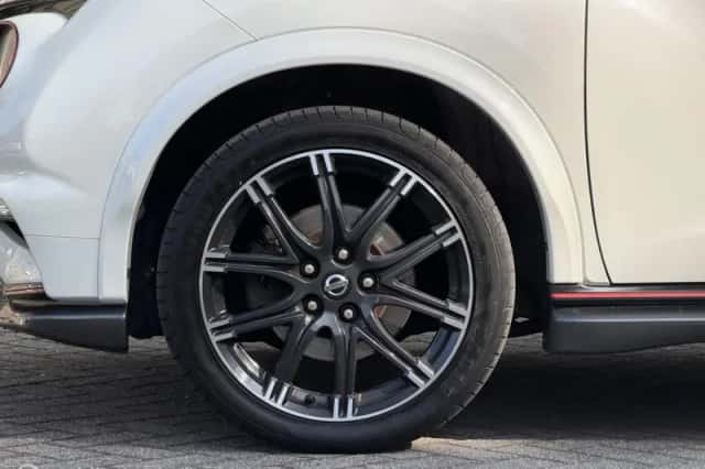Nissan Juke (2014) thumbnail 6