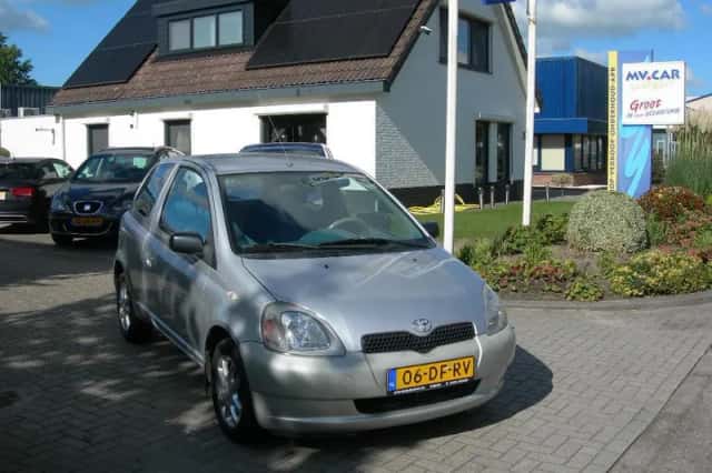 Toyota Yaris (1999) thumbnail 1