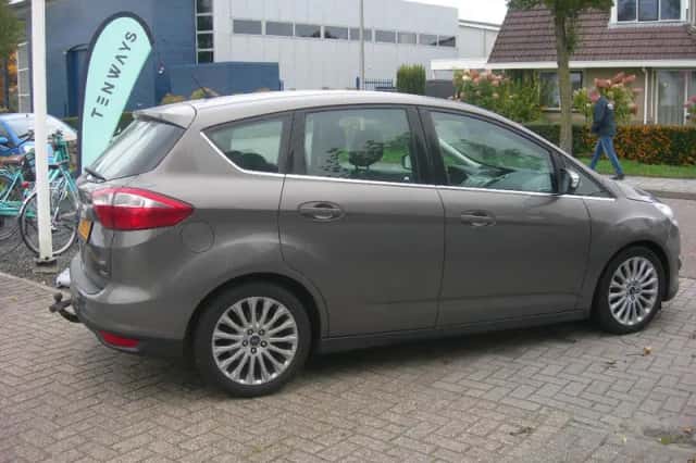 Ford C-Max (2013) thumbnail 2