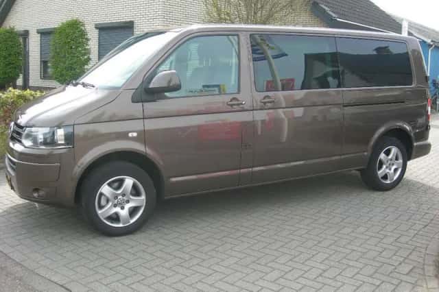Volkswagen Caravelle (2012) thumbnail 5