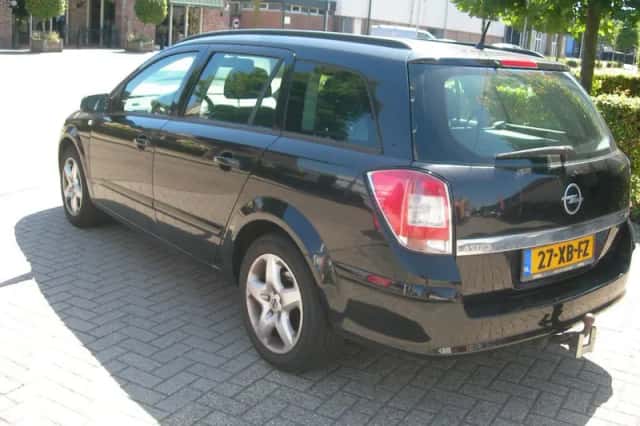 Opel Astra (2007) thumbnail 4