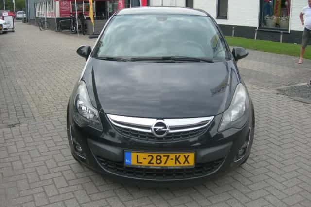Opel Corsa (2014) thumbnail 6