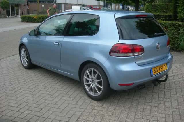 Volkswagen Golf (2009) thumbnail 4