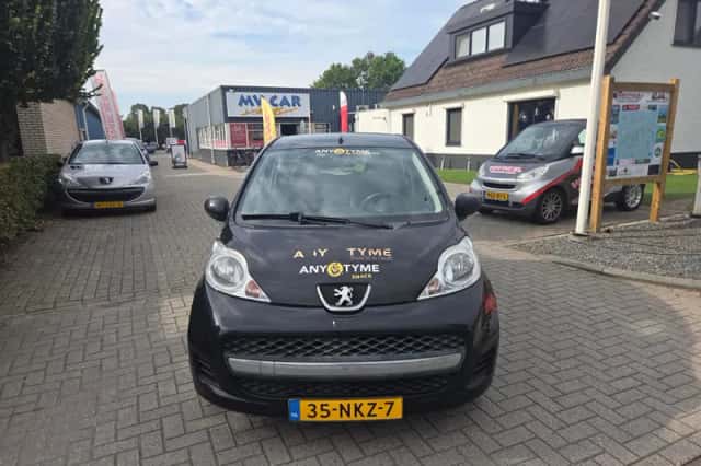 Peugeot 107 (2010) thumbnail 2