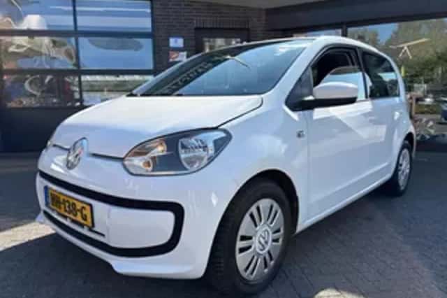 Volkswagen Up! (2015) thumbnail 1