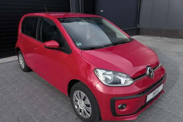 Volkswagen Up! (2016) thumbnail 4
