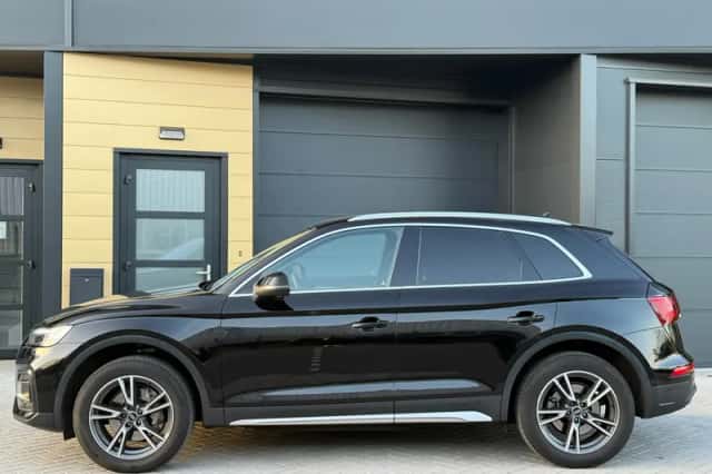 Audi Q5 (2022) thumbnail 3