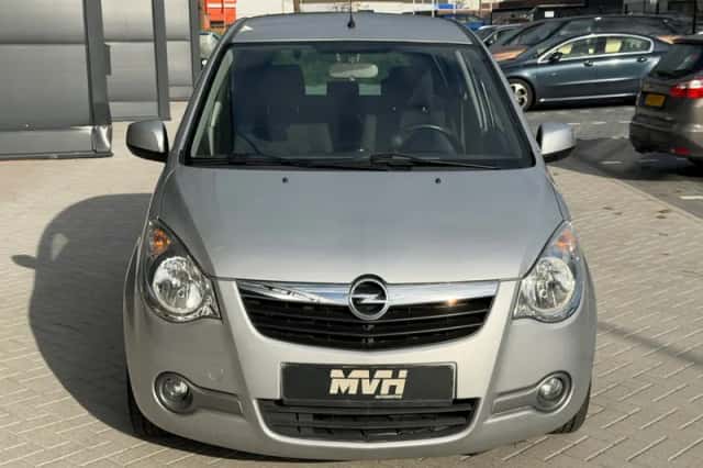 Opel Agila (2008) thumbnail 6