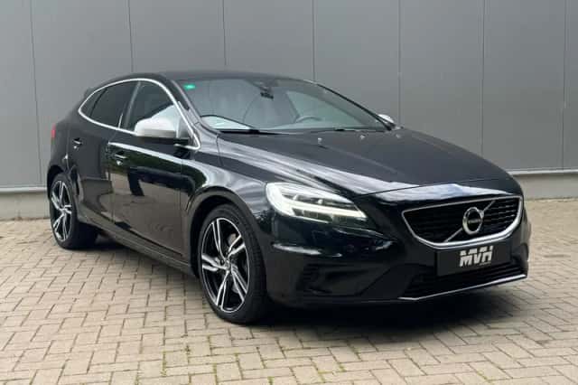 Volvo V40 (2019) thumbnail 2