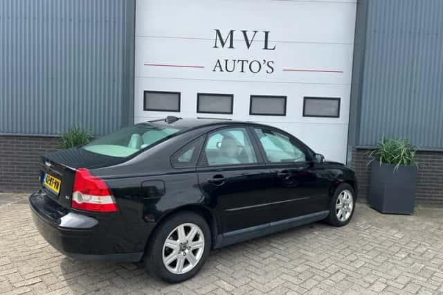 Volvo S40 (2005) thumbnail 3