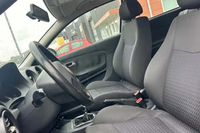 SEAT Ibiza (2005) thumbnail 4