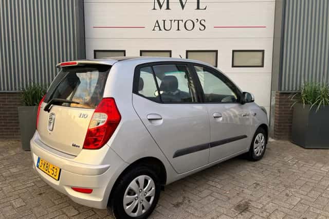 Hyundai i10 (2013) thumbnail 3