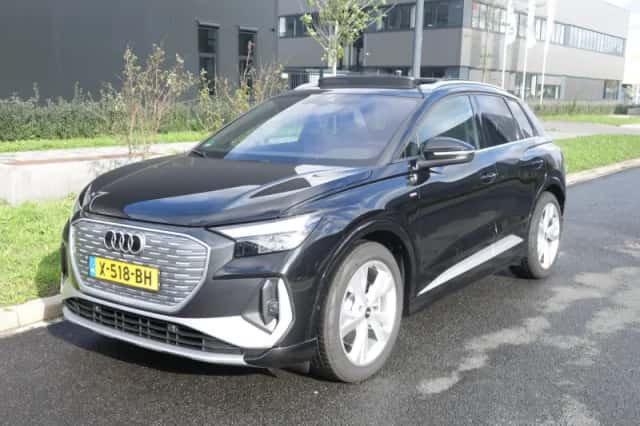 Audi Q4 e-tron (2023) thumbnail 6