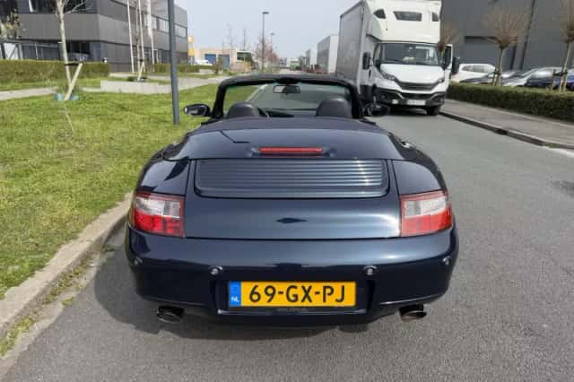 Porsche 911 (1999) thumbnail 3
