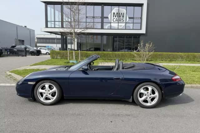 Porsche 911 (1999) thumbnail 4
