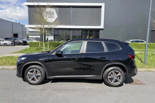 BMW X1 (2023) thumbnail 4