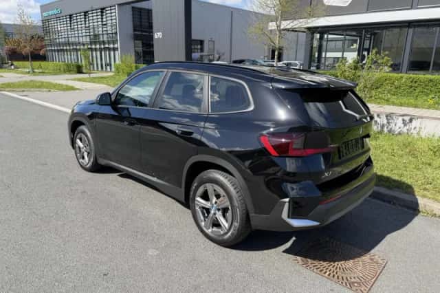 BMW X1 (2023) thumbnail 6