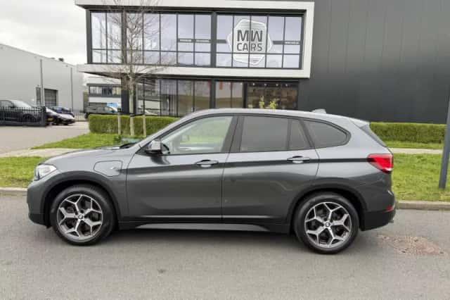 BMW X1 (2022) thumbnail 3
