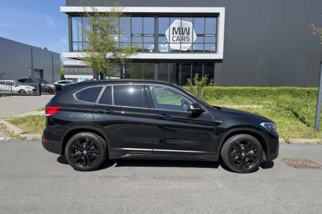 BMW X1 (2022) thumbnail 2
