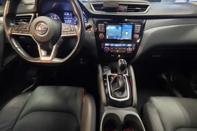Nissan Qashqai (2018) thumbnail 2