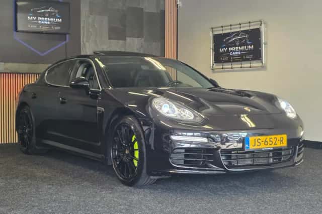 Porsche Panamera (2015) thumbnail 5