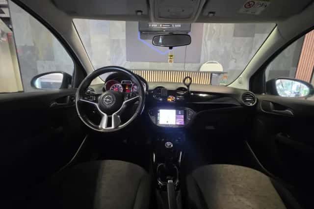 Opel Adam (2014) thumbnail 4