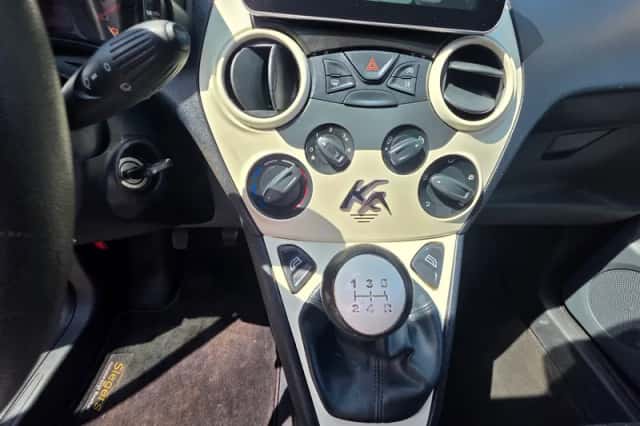 Ford Ka (2011) thumbnail 5