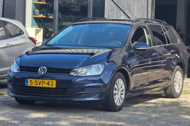 Volkswagen Golf (2014) thumbnail 1