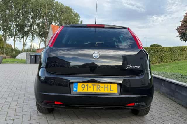 Fiat Grande Punto (2007) thumbnail 4