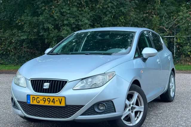 SEAT Ibiza (2010) thumbnail 6