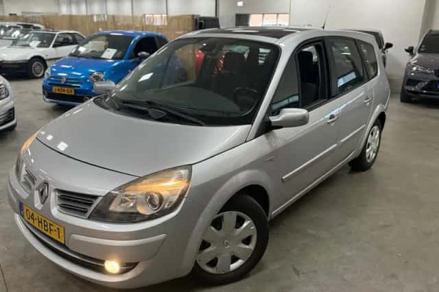 Renault Grand Scénic (2008) thumbnail 2