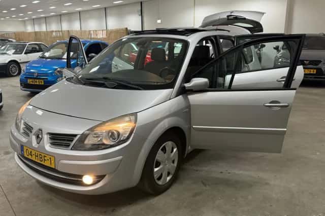 Renault Grand Scénic (2008) thumbnail 6