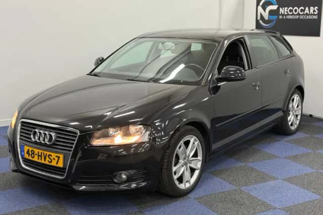 Audi A3 (2009) thumbnail 3